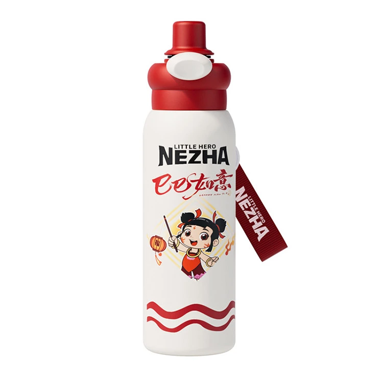Otroška steklenica z vodo